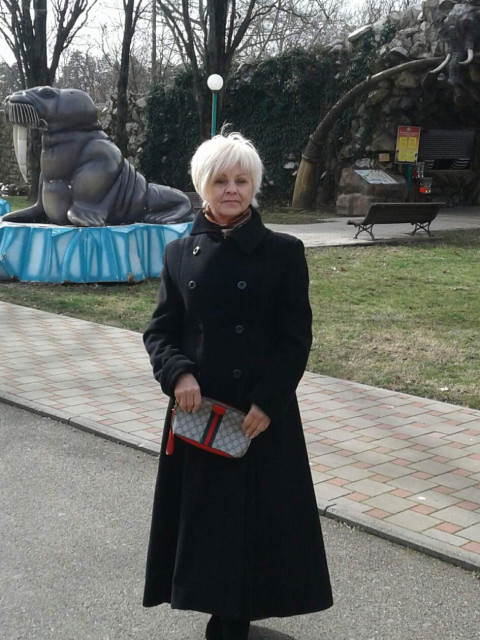 Галина, Россия, Белая Глина, 67 лет. Познакомлюсь с мужчиной для любви и серьезных отношений моего возрастста можно немного постарше, росЯ обыкновенная женщина, живая поэтому хочу найти себе человека для семейной жизни. живу одна в чамтн