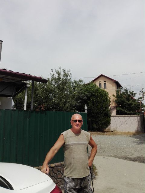 Виктор, Россия, Ростов-на-Дону, 45 лет, 1 ребенок. Он ищет её: стройнуюживи здорово.