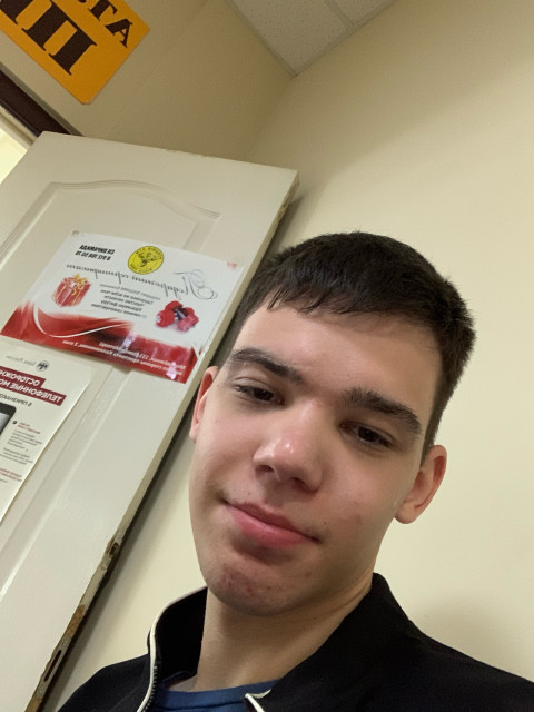 Александр, Ижевск, 23 года, 7 фото. Познакомлюсь с девушкой для любви и серьезных отношений.  Анкета 783456. 