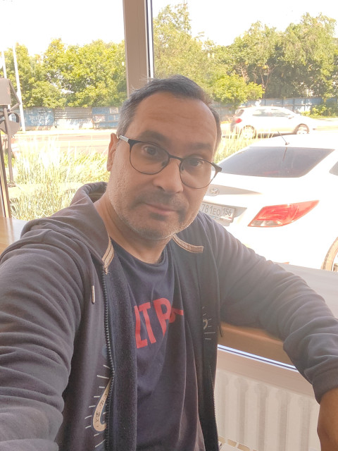 Максим, Россия, Оренбург, 44 года, 1 ребенок. Он ищет её: Познакомлюсь с женщиной для любви и серьезных отношений, брака и создания семьи, гостевого брака, дрПривет ) . 
Много писать не буду, лучше об этом в приватной беседе). 
Отвечу на самые частые во