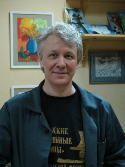 Владимир, Россия, Лобня, 51 год, 2 ребенка. Хочу найти Женщина должна вызывать у мужчины желание, в первую очередь, сексуальное. Остальное подтянется само Из недостатков: 
-Автомобиля нет; 
-Отдельного жилья нет; 
-По выходным работаю, выходные в будни