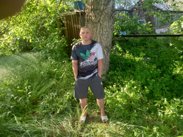 Станислав Валерьевич, Россия, Луганск, 36 лет. Познакомлюсь с женщиной для брака и создания семьи, дружбы и общения.  Анкета 784946. 