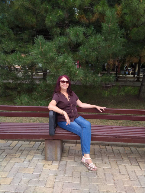 Alisa, Россия, Донецк, 58 лет, 1 ребенок. Познакомлюсь с мужчиной для дружбы и общения.Обычный человек.