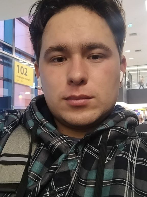 Дима, Чебоксары, 26 лет, 2 фото. Познакомится с женщиной