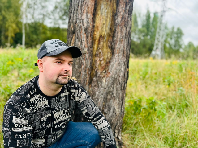 Игорь, Россия, Москва, 38 лет, 3 ребенка. Познакомлюсь с женщиной 28 - 38 для дружбы, общения или создания семьиМосква - ВАО, ищу девушку для общения, а там посмотрим. 
Желательно от 28 до 38, люблю маленьких ))