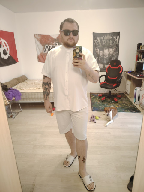 Денис, Москва, м. Водный стадион, 39 лет. Хочу найти Любовь, серьезные отношения, дружба, общение..Добрый романтик.