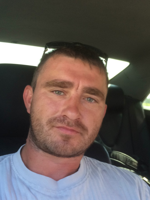 Алекс, Россия, Можайск, 43 года, 2 ребенка. Познакомлюсь с девушкой для любви и серьезных отношений, дружбы и общения.обычный добрый отзывчивый парень, есть две прекрасные дочери по 12 лет, живут со мной, вдовец