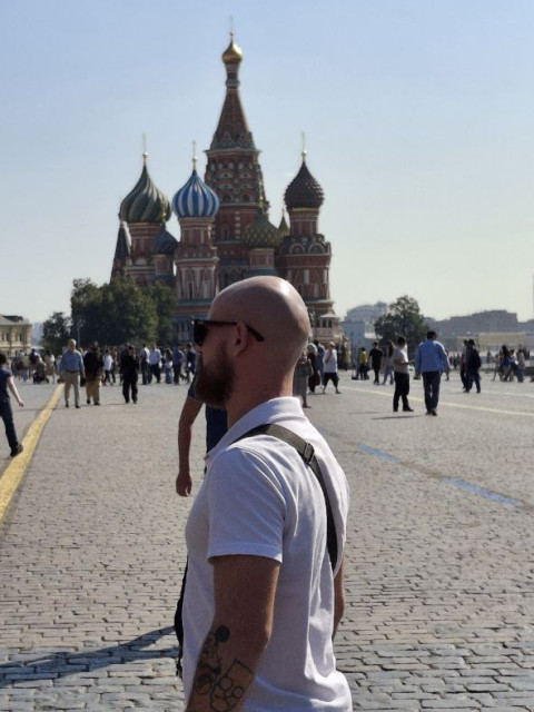 Олег, Россия, Москва, 27 лет. Познакомлюсь с женщиной для любви и серьезных отношений, брака и создания семьи.Ищу женщину для серьезных отношений
Не глупый
Не ленивый 
Остальное в личном сообщении