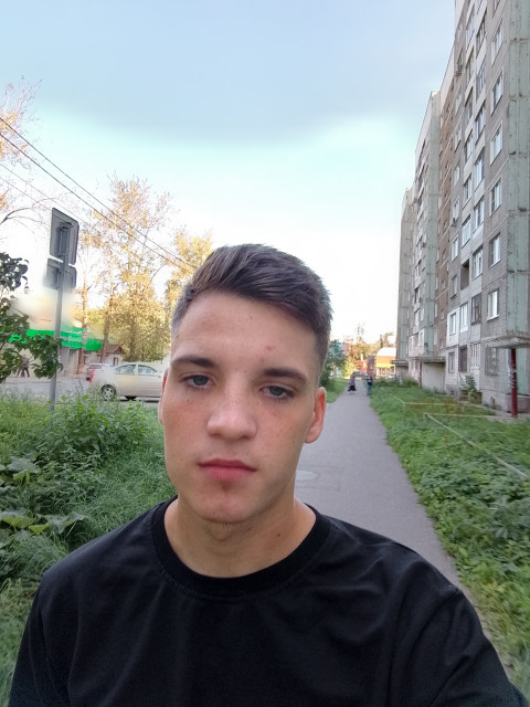 Егор, Россия, Иваново, 28 лет. Познакомлюсь с женщиной для любви и серьезных отношений, брака и создания семьи, гостевого брака, воИщу девушку себе достойную. Кому понравилось, пишите? Всё жду.