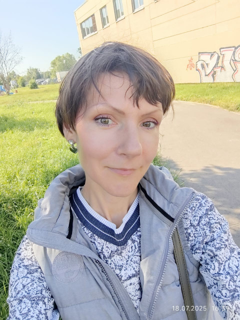 Анастасия, Россия, Санкт-Петербург, 46 лет, 3 ребенка. Познакомлюсь с мужчиной для брака и создания семьи. Ценю в мужчине честность, доброту, щедрость и наЯ веселая, оптимист, мое мнение, что семья это место где тебя понимают, принимают, любят, но в то же