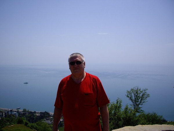 Владимир Суринович, Россия, Санкт-Петербург, 72 года, 2 ребенка. Военный пенсионер. Работаю.