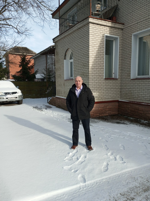 Сергей Замурий, Россия, Гатчина, 66 лет. Ищу стройную, добрую, душевную женщину, хорошую хозяйку, с активной жизненной позициейДобропорядочный, образованный, самодостаточный человек, с чувством юмора, ищу женщину для создании с