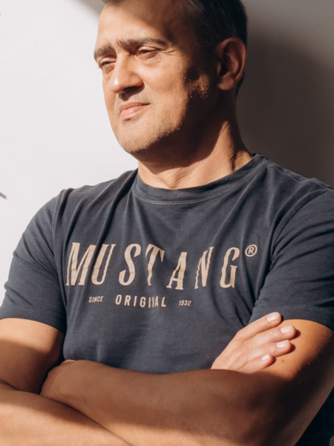 Олег, Москва, 48 лет, 1 ребенок, 2 фото. Познакомлюсь с женщиной для любви и серьезных отношений.  Анкета 795234. 