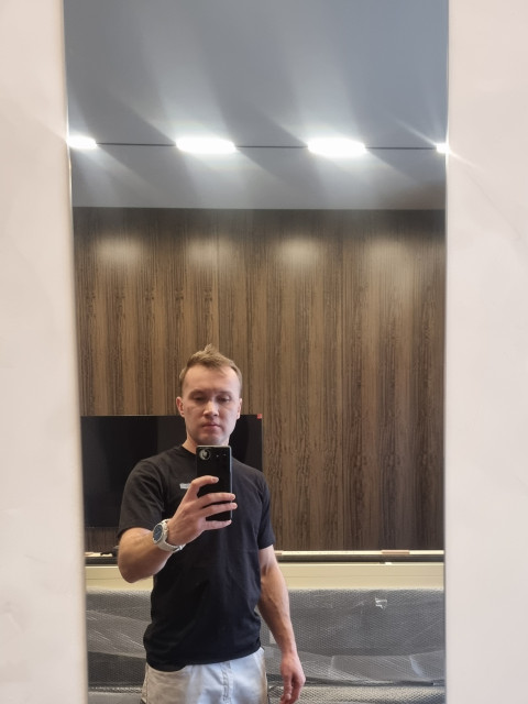 Илья, Москва, м. Окская, 37 лет. Нормальный парень не люблю приключения