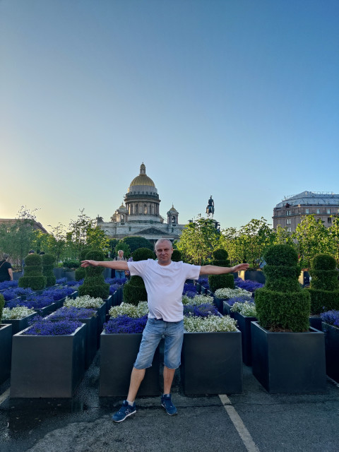 Евгений, Санкт-Петербург, м. Проспект Просвещения, 47 лет. Познакомлюсь с женщиной для любви и серьезных отношений, брака и создания семьи.Дорогие девушки, о себе расскажу при встрече или личной переписки.