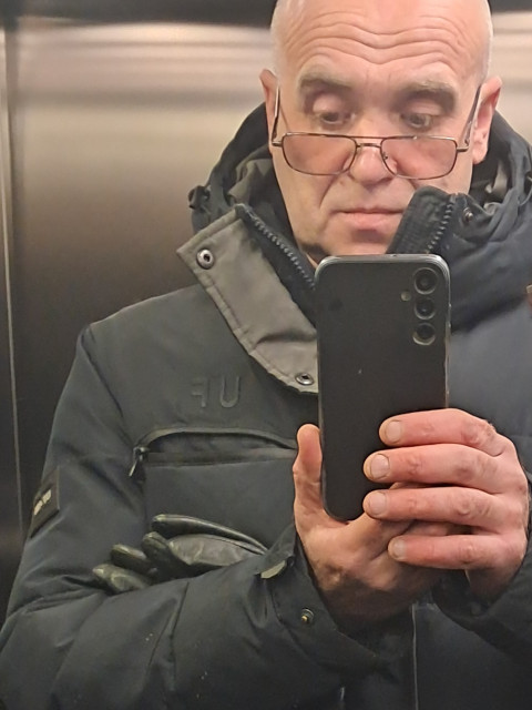 Евгений, Россия, Москва, 48 лет. Познакомлюсь с женщиной для любви и серьезных отношений, брака и создания семьи, воспитания детей, рЖизненно необходима спутница по жизни ...........