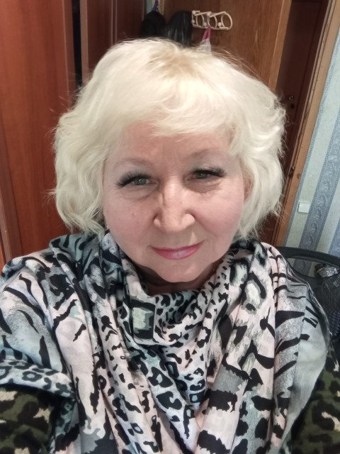 Светлана, Москва, м. Марьино, 59 лет. Познакомлюсь с мужчиной для любви и серьезных отношений, брака и создания семьи.Светлана, 58л, Глаза зеленые, добрая