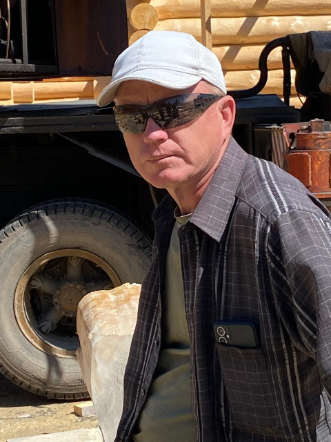 Алексей, Россия, Йошкар-Ола, 47 лет. Обычный, высокий, рыжий был, не пью, курю, работаю и так далее