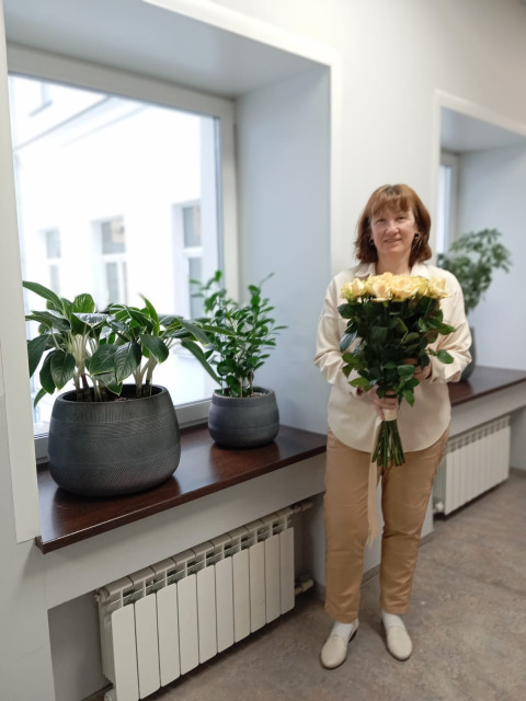 Мария, Москва, м. Речной вокзал, 57 лет. Спокойная, лёгкая на подъем, могу общаться на разные темы. Придерживаюсь семейных ценностей, уважени