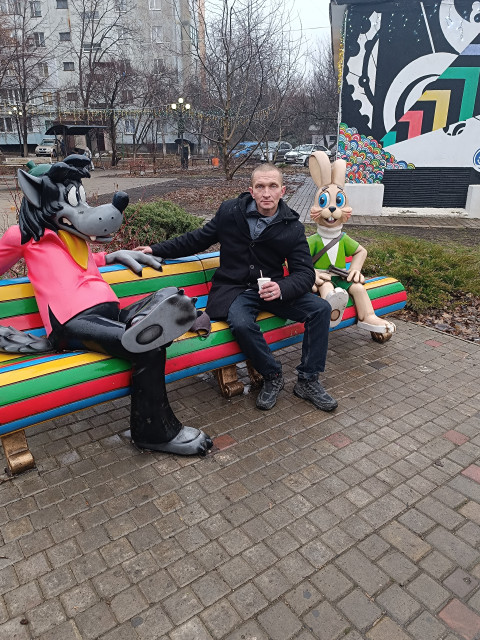 Дмитрий Макеев, Россия, Макеевка, 46 лет. Спокойный, в меру позитивный.