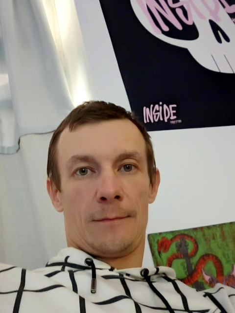 Максим, Санкт-Петербург, м. Рыбацкое, 38 лет, 2 ребенка. умный, добрый, честный, ответственный, не жадный.