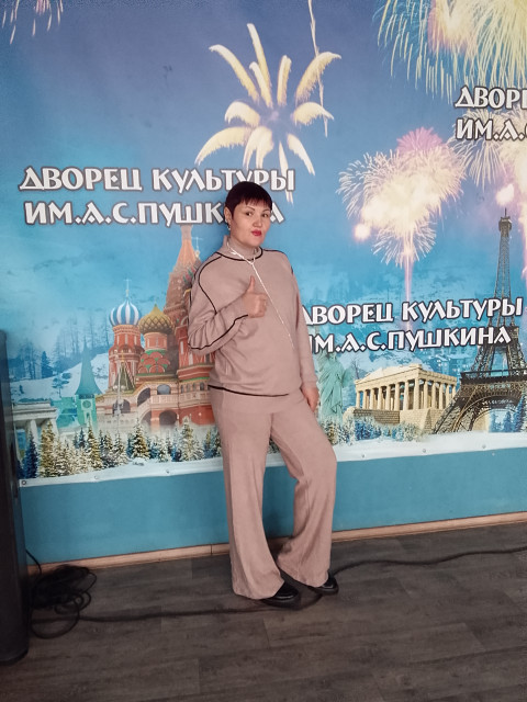 Ольга, Донецк, 43 года, 1 ребенок, 2 фото. Познакомлюсь с мужчиной для любви и серьезных отношений, брака и создания семьи, рождения совместных...  Анкета 806296. 