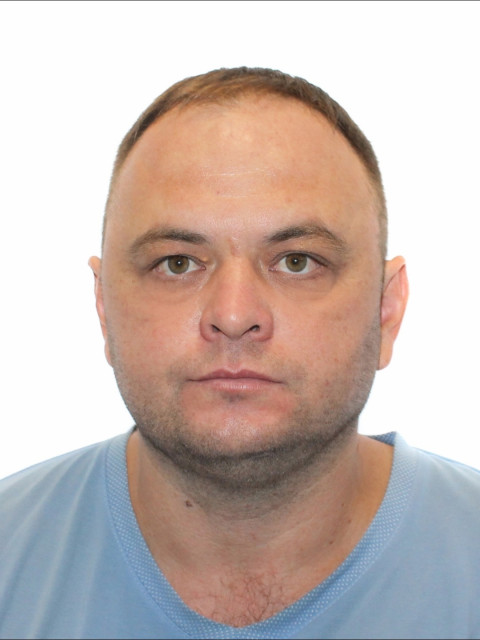 Азат, Янаул, 41 год, 1 фото. Могу самостоятельно заправить одеяло в пододеяльник.