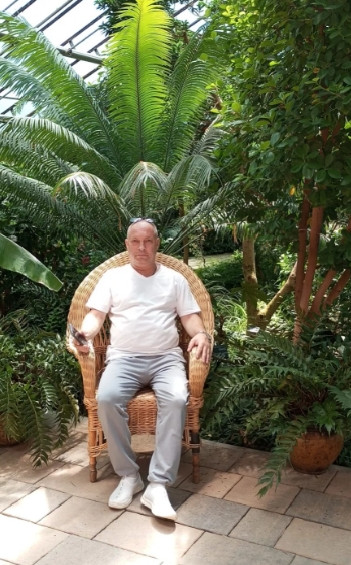 Алекс, Россия, Волгоград, 46 лет, 1 ребенок. Познакомлюсь с женщиной для любви и серьезных отношений, брака и создания семьи, воспитания детей.Ищу серьезные отношения, хочу семью создать