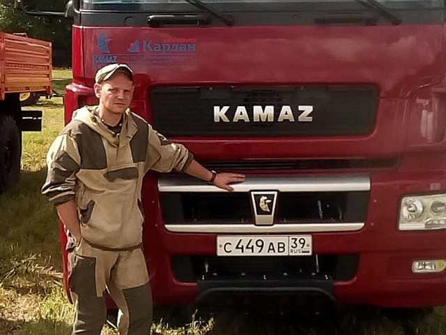 Виталий Дмитриевич, Россия, Евпатория, 36 лет. Познакомлюсь с женщиной для любви и серьезных отношений, брака и создания семьи, воспитания детей, рВсем здрасьте... )
Работящий, характер спокойный. 
Ищу вторую половику для создания семьи и серьёз