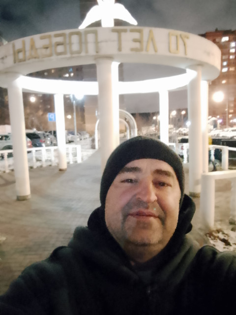 Игорь, Россия, Дзержинский, 44 года, 3 ребенка. Познакомлюсь с женщиной для любви и серьезных отношений, брака и создания семьи.Познакомлюсь с девушкой для серьёзных отношений создания семьи у меня трое детей уже взрослые живут 