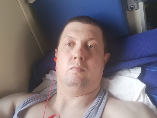 Юрий, Россия, Санкт-Петербург, 40 лет. Познакомлюсь с женщиной для любви и серьезных отношений, дружбы и общения.Люблю готовить, даже поделюсь кулинарными рецептами с гостями, люблю прогулки, природу, свежий возду