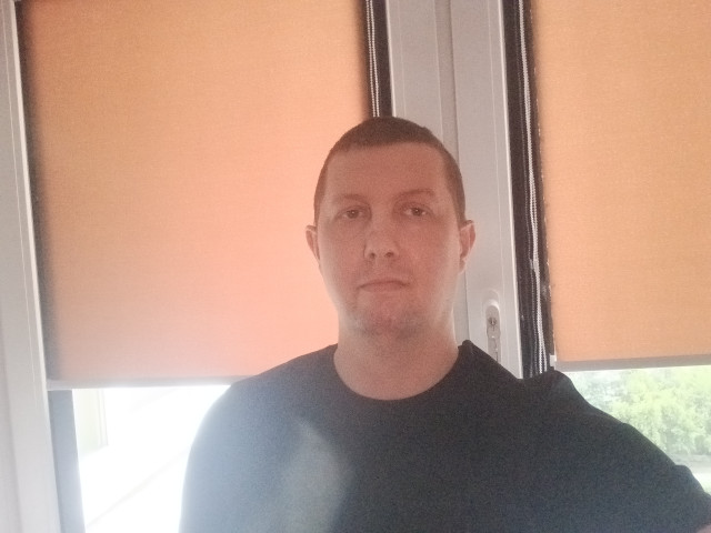 Юрий, Россия, Санкт-Петербург, 40 лет. Познакомлюсь с женщиной для любви и серьезных отношений, дружбы и общения.Люблю готовить, даже поделюсь кулинарными рецептами с гостями, люблю прогулки, природу, свежий возду