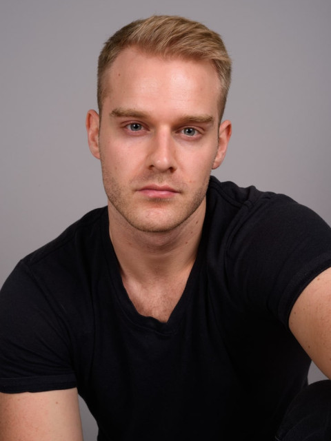 Юрий, Россия, Санкт-Петербург, 40 лет. Познакомлюсь с женщиной для любви и серьезных отношений, дружбы и общения.Люблю готовить, даже поделюсь кулинарными рецептами с гостями, люблю прогулки, природу, свежий возду