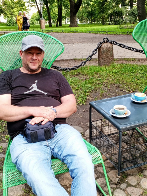 Евгений, Москва, м. Перово, 47 лет, 1 ребенок. Познакомлюсь с женщиной для любви и серьезных отношений, брака и создания семьи. Анкета 808648. 