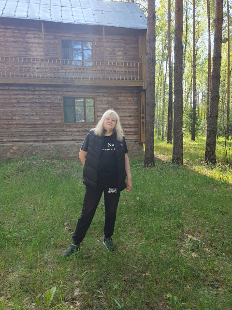 Ирина Патрина, Россия, Москва, 59 лет, 2 ребенка. Познакомлюсь с мужчиной свободным, романтиком для дружбы и общим интересам.Люблю природу, озера, горы и пещеры, животных и пешие походы.