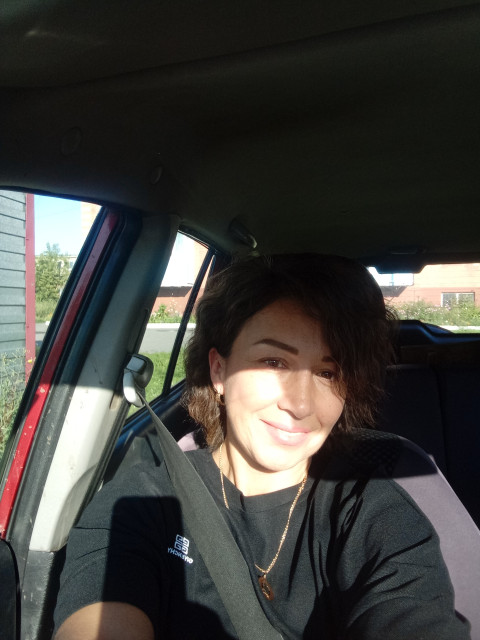 Анна, Россия, Омск, 44 года, 1 ребенок. Хочу встретить эмоционально зрелого мужчину с правильно расставленными приоритетами..  Анкета 809384. 