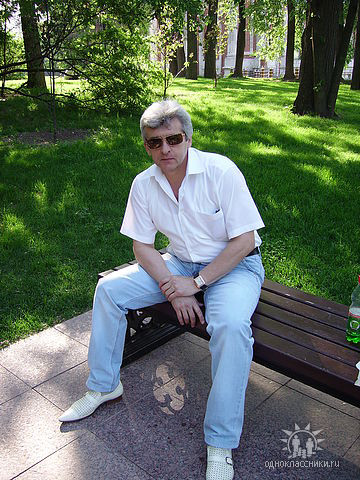 Гарик, Москва, м. Выхино, 55 лет, 1 ребенок. Познакомлюсь с женщиной для любви и серьезных отношений, брака и создания семьи.Высшее техническое образование. Работаю инженером.