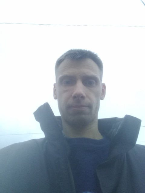 Дмитрий, Санкт-Петербург, м. Девяткино, 48 лет, 1 ребенок. Хочу найти У которой что то сломалось и надо починитьПозитивен, легок на подъём, чувство юмора присутствует. Руки растут из нужного места, инструмент, чт