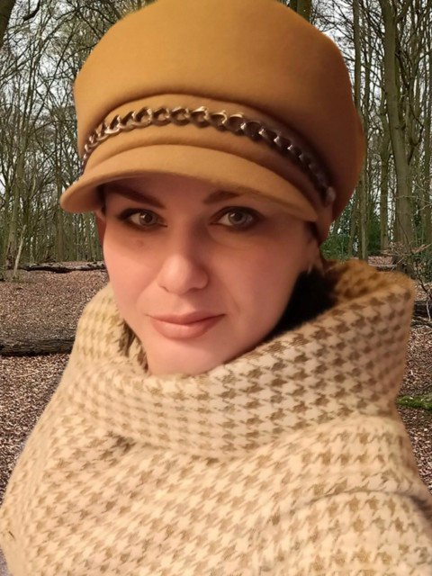 Ирина, Россия, Москва, 46 лет, 3 ребенка. Ищу: Адекватного, взрослого в плане ума и поведения, надежного, уверенного в себе мужчину, умеющего постоять...  Анкета 810501. 