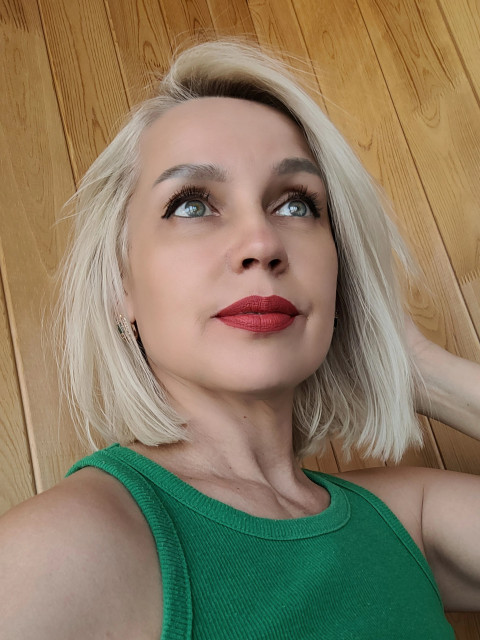 Наталья, Россия, Новосибирск, 46 лет, 1 ребенок. Ищу: Ты обеспеченный, самодостаточный, высокий красивый, ухоженный, галантный, лёгкий на подъём, без вредных...  Анкета 810533. 