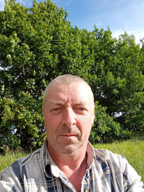 Владимир, Россия, Нижний Новгород, 52 года, 1 ребенок. Познакомлюсь с женщиной для гостевого брака, дружбы и общения.Рабочей профессии, ничего необычного.