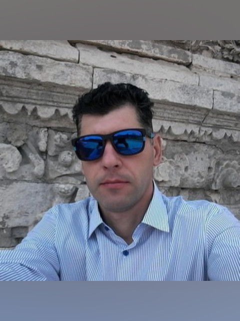 Александр, Евпатория, 46 лет, 3 фото. Познакомлюсь с приятной девушкой, для серьезных отношений! Не уверенных в себе прошу пройти мимо! Всем...  Анкета 811815. 