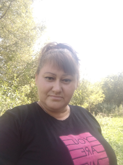 Наталья, Россия, Орёл, 44 года, 2 ребенка. Познакомлюсь с мужчиной для брака и создания семьи.Люблю готовить