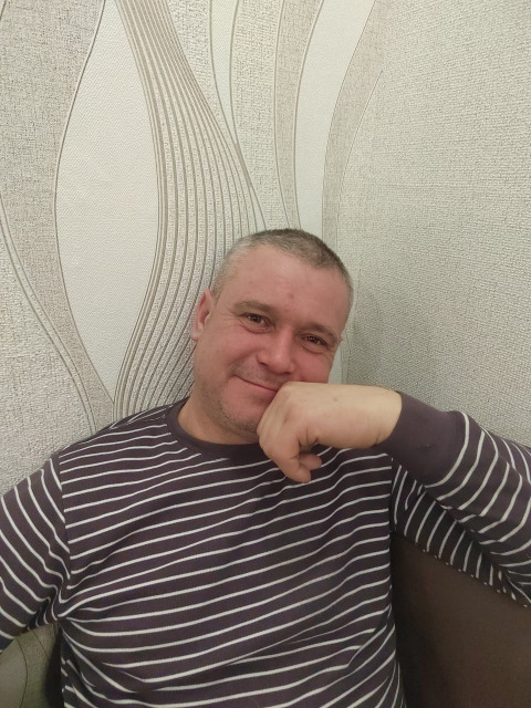 Александр, Россия, Новосибирск, 46 лет, 2 ребенка. Познакомлюсь с женщиной для любви и серьезных отношений.Серьёзный спокойный заботливый внимательный человек. Сразу не скажешь, не расскажешь.