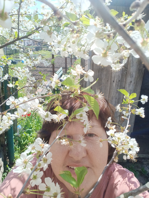 Таня, Россия, Луга, 57 лет, 2 ребенка. Познакомлюсь с мужчиной для брака и создания семьи, гостевого брака, дружбы и общения.Я, Татьяна, вдова, дети взрослые, самостоятельные. На льготной пенсии. Финансово независима, с жилье