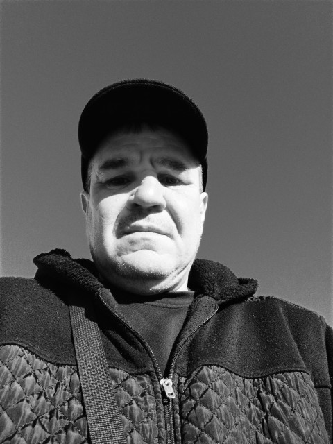 Виталий, Россия, Ровеньки, 47 лет, 1 ребенок. Он ищет её: Познакомлюсь с женщиной для любви и серьезных отношений.При встрече все и больше