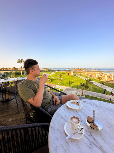 Евгений, Россия, Красногорск, 39 лет, 2 ребенка. Познакомлюсь с женщиной для любви и серьезных отношений, брака и создания семьи.Открытый, честный, умеющий Любить. 
Воспитываю двух детей 14, 5 и 12 лет. 
Квартира своя.