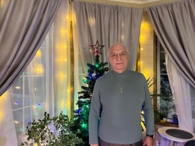 Михаил, Россия, Москва, 70 лет, 1 ребенок. Познакомлюсь с женщиной для любви и серьезных отношений, воспитания детей, рождения совместных детейКак много тех, с кем можно лечь в постель, 
Как мало тех с кем хочется проснуться... 
Я хочу просы