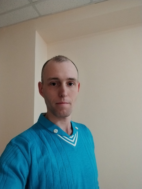 Максим, Россия, Сургут, 33 года. Познакомлюсь с женщиной для любви и серьезных отношений, брака и создания семьи.Скромный, доброжелательный, наивный)