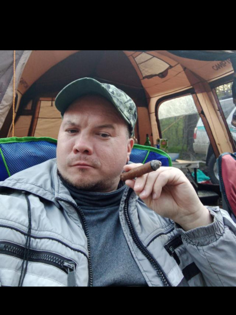 Константин, Россия, Владивосток, 41 год. Познакомлюсь с женщиной для любви и серьезных отношений, рождения совместных детей, дружбы и общенияПознакомлюсь с девушкой, о себе, не курящий честный, немного ленивый пожалуй) Люблю бывать на природ